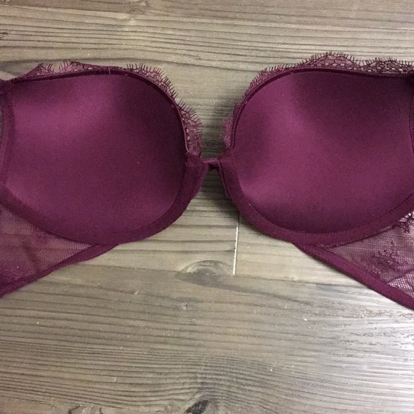 Victoria’s Secret Very Sexy Lace Push Up bra - Picture 3 of 4
